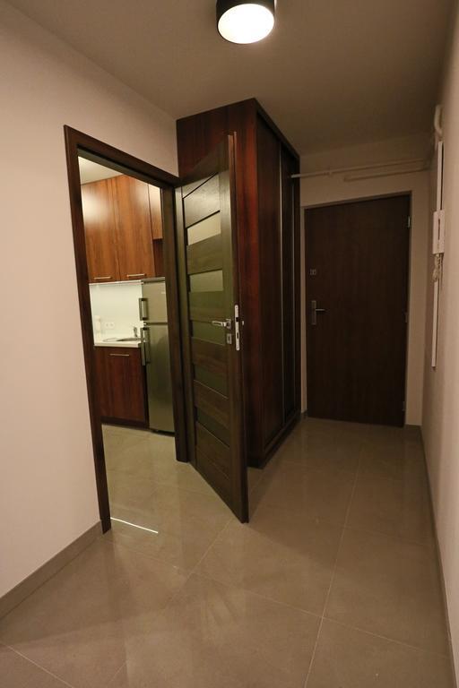 Apartment Mona Warsaw Przy Stacji Metra Exterior photo
